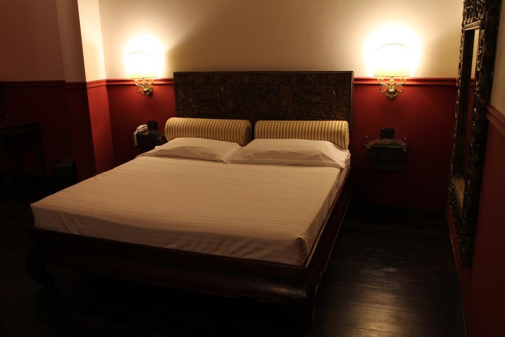 Hotel Don Carlo Broni Eksteriør billede
